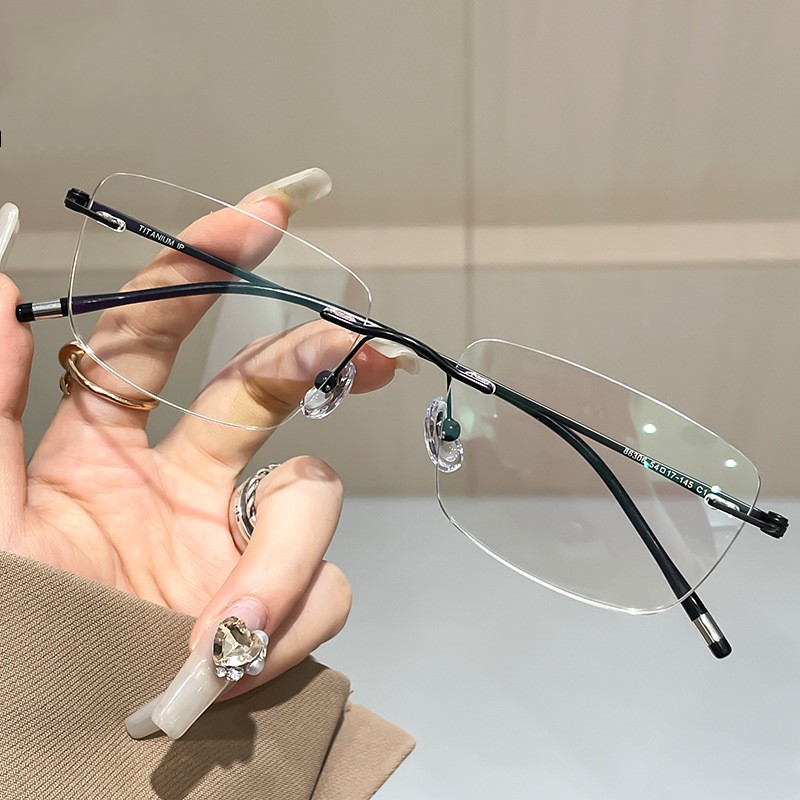 无框眼镜钛架配近视有度数