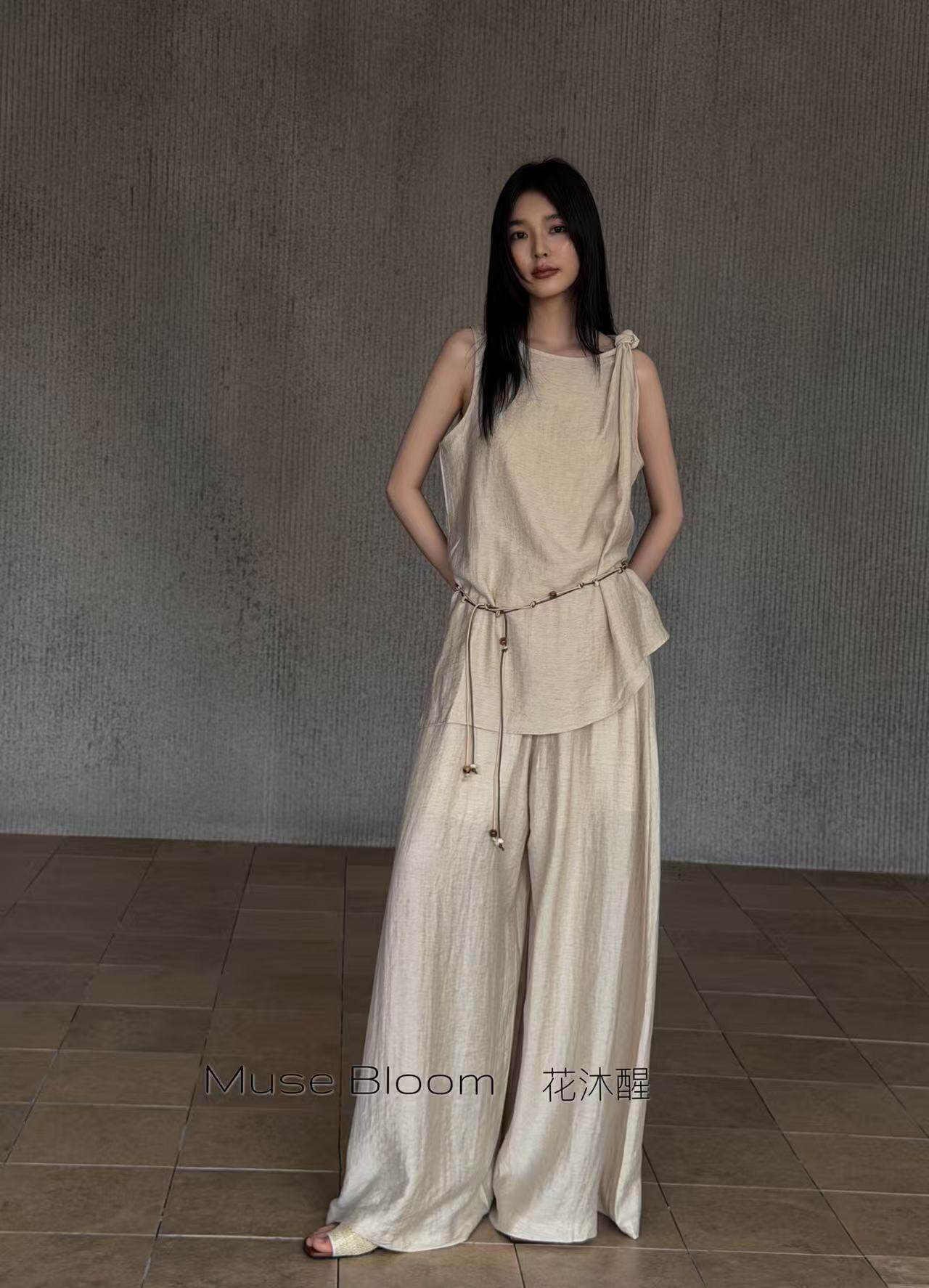 广州2026花沐醒斜肩亚麻上衣直筒阔腿裤两件套肩带独特亚麻套装