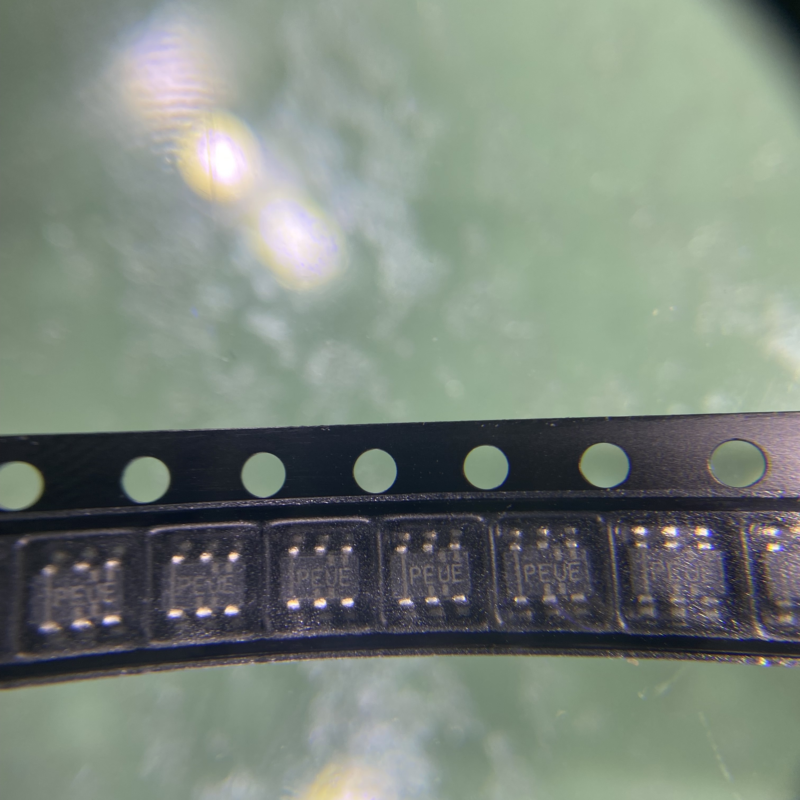可直拍 TPS79101DBVREP 丝印PEUE 线性稳压器 SOT23-6 全新原装