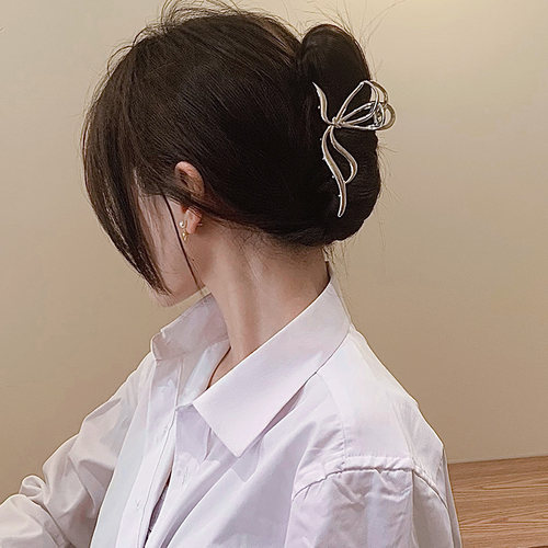 小众设计高级感金属蝴蝶结抓夹