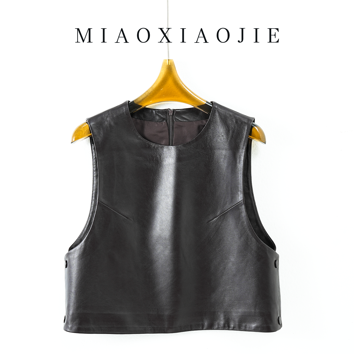 欧货高端羊皮真皮背心皮马夹女小个子短款皮坎肩2026春秋新款,女装/女士精品,马夹,淘宝优惠券,粉丝福利购,淘宝优惠卷
