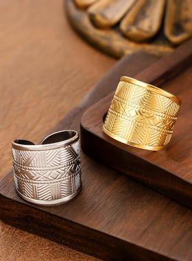 18K镀金不规则几何时尚戒指