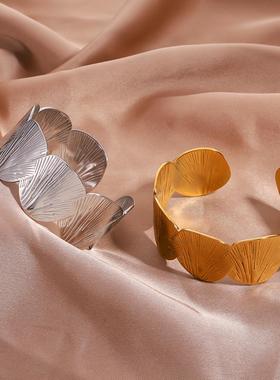 欧美风花朵不锈钢可调节手镯