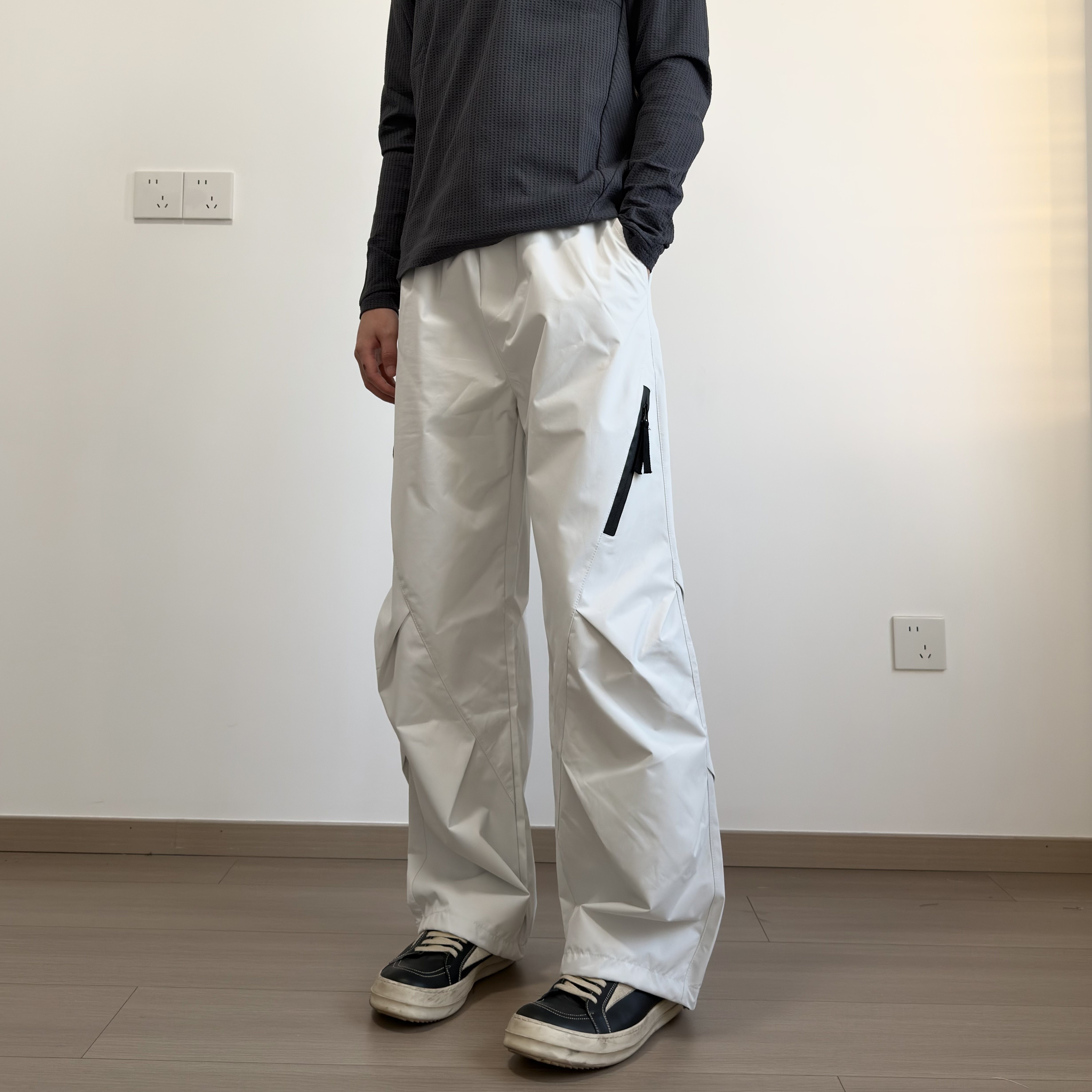 soxiox户外防风防泼水冲锋裤男女春夏徒步软壳裤直筒美式机能裤子