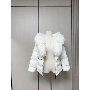时尚 银狐毛领腰带连帽羽绒服女韩版 小众显瘦外套 白露落霜 CCZEE