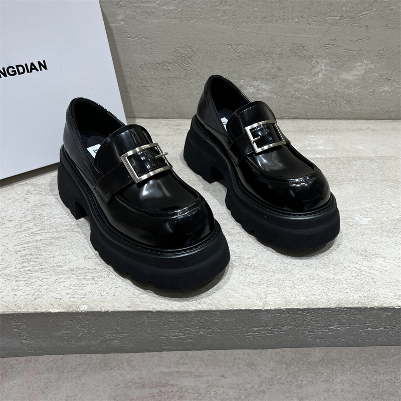 真皮厚底皮带扣英伦风乐福鞋单鞋