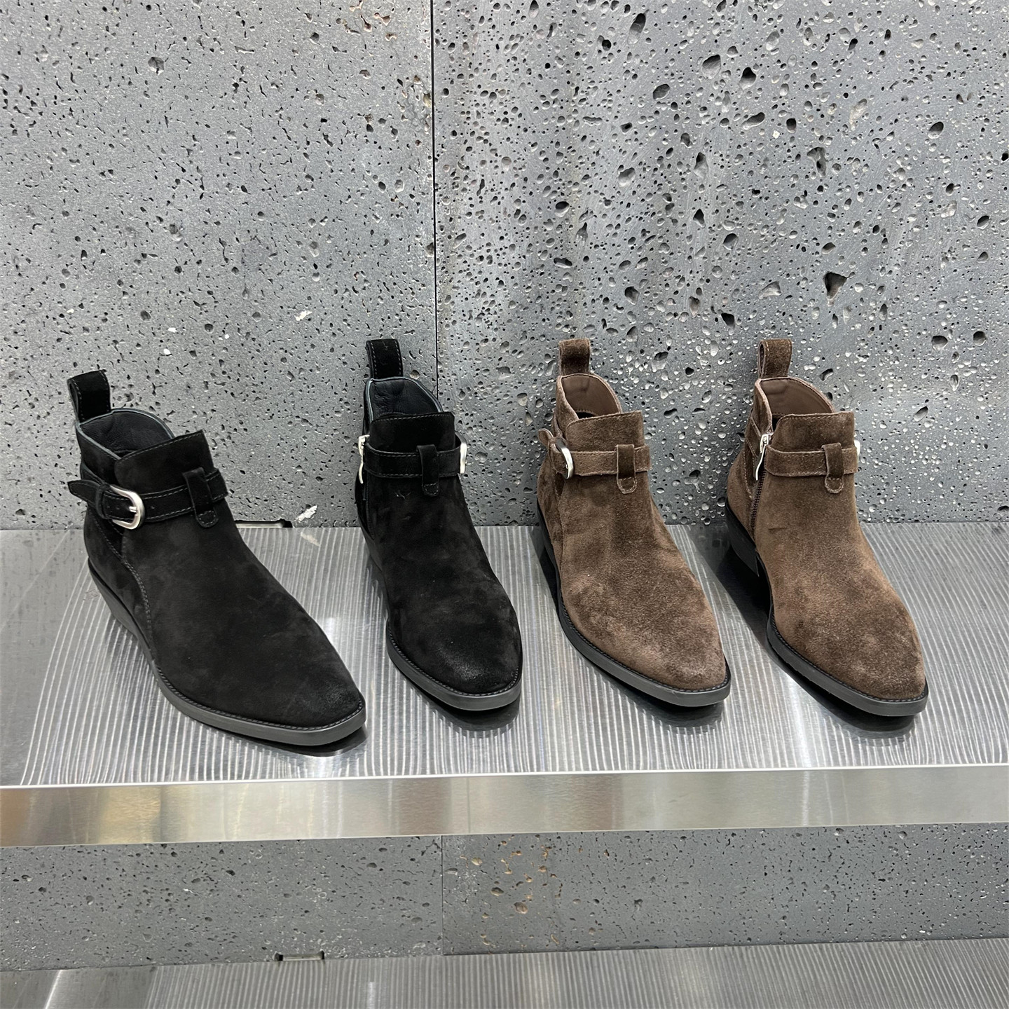 真皮磨砂皮粗跟扣带切尔西短靴潮