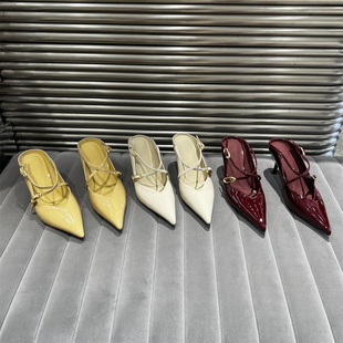 欧洲站乐魔女鞋2026春新款欧货真皮一字带漆皮尖头时尚高跟鞋单鞋