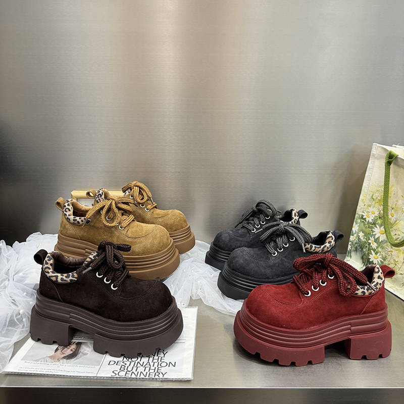 2025厚底德比鞋豹纹反毛皮乐福鞋