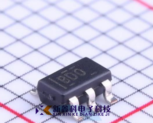 ADS1000A0IDBVT SOT-23-6 丝印:BD0 模数转换芯片