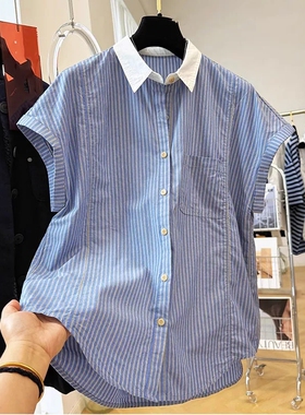 高级感蓝色条纹棉衬衫女短袖2025夏新款宽松大码撞色翻领半袖上衣