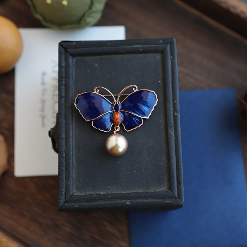 仿珍珠复古蝴蝶胸针女