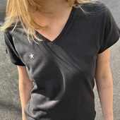 上衣打底衫 VintageWen美式 复古V领简约刺绣T恤女宽松休闲短袖 上衣