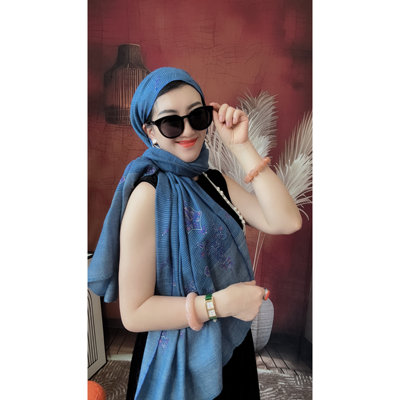 克什米尔披肩海洋之星一针一线从容优雅古法刺绣点缀款披肩03002