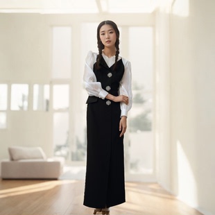 2026轻奢优雅风黑色长袖拼接连衣裙女通勤收腰显瘦气质裙LYQ0031