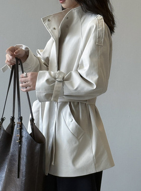 言双 英伦风立领风衣外套女 秋季宽松休闲绑带收腰外套短款82585