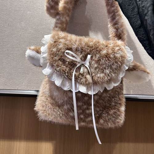 冬季女包日系可爱洛丽塔少女小鹿斜挎包毛绒吊坠蝴蝶结蕾丝单肩包