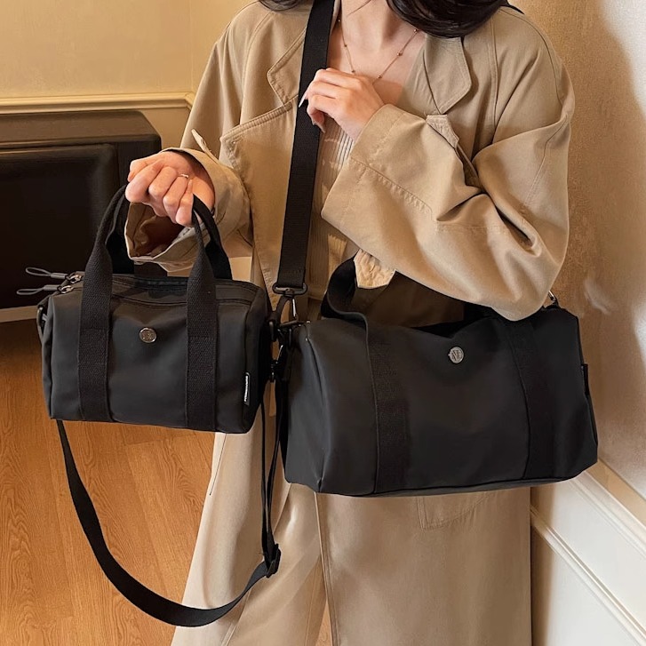 质感简约黑色尼龙布手提包女轻便休闲大容量单肩斜挎包女士枕头包