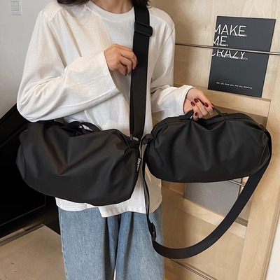 2025新款潮防水牛津布包包女休闲百搭单肩斜挎包轻便大容量手提包