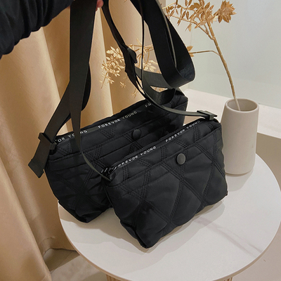 2025新款流行小包包女牛津布包ins超火单肩包菱格绣线休闲斜挎包