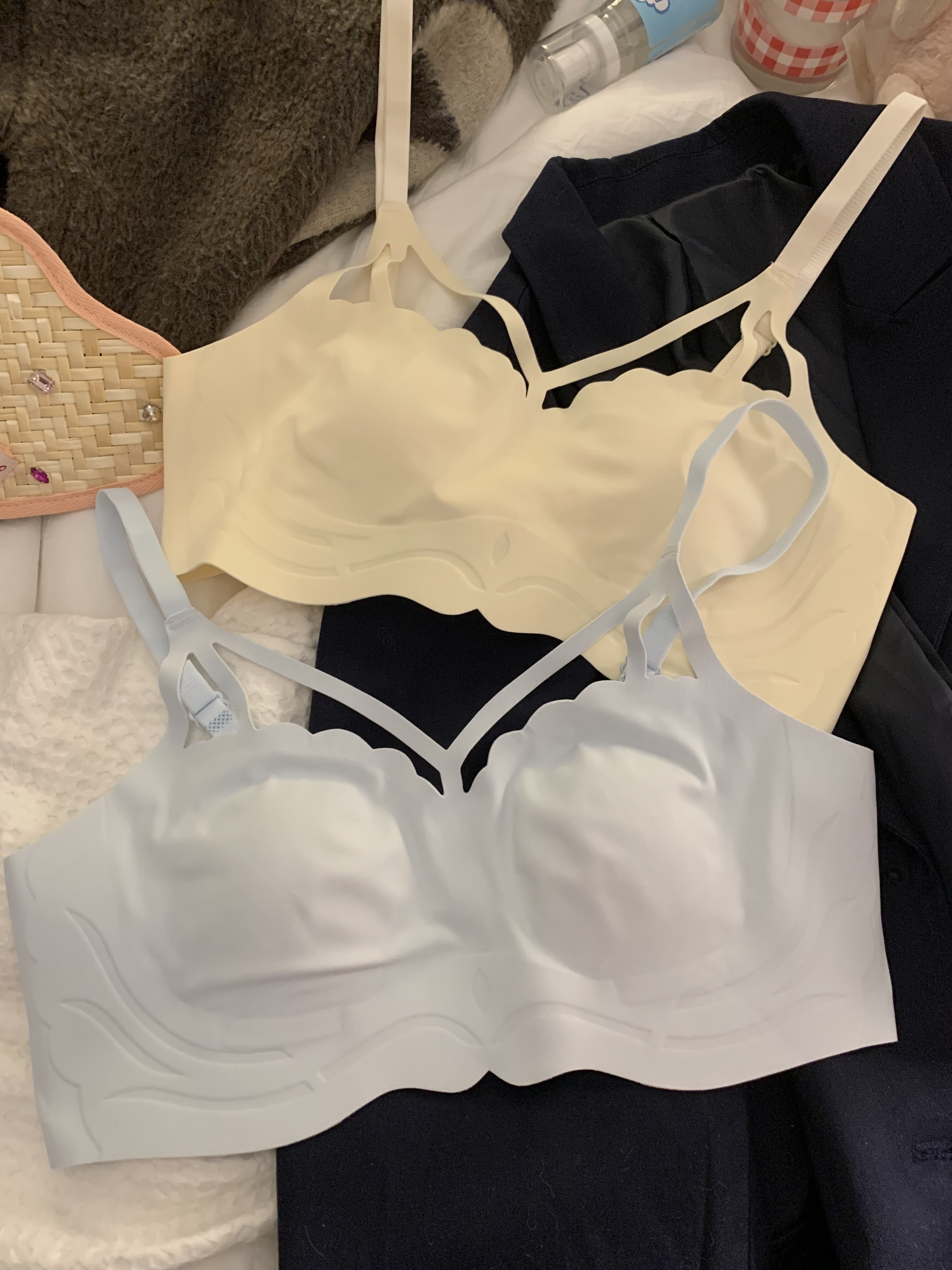 超薄款兔耳朵无痕内衣~