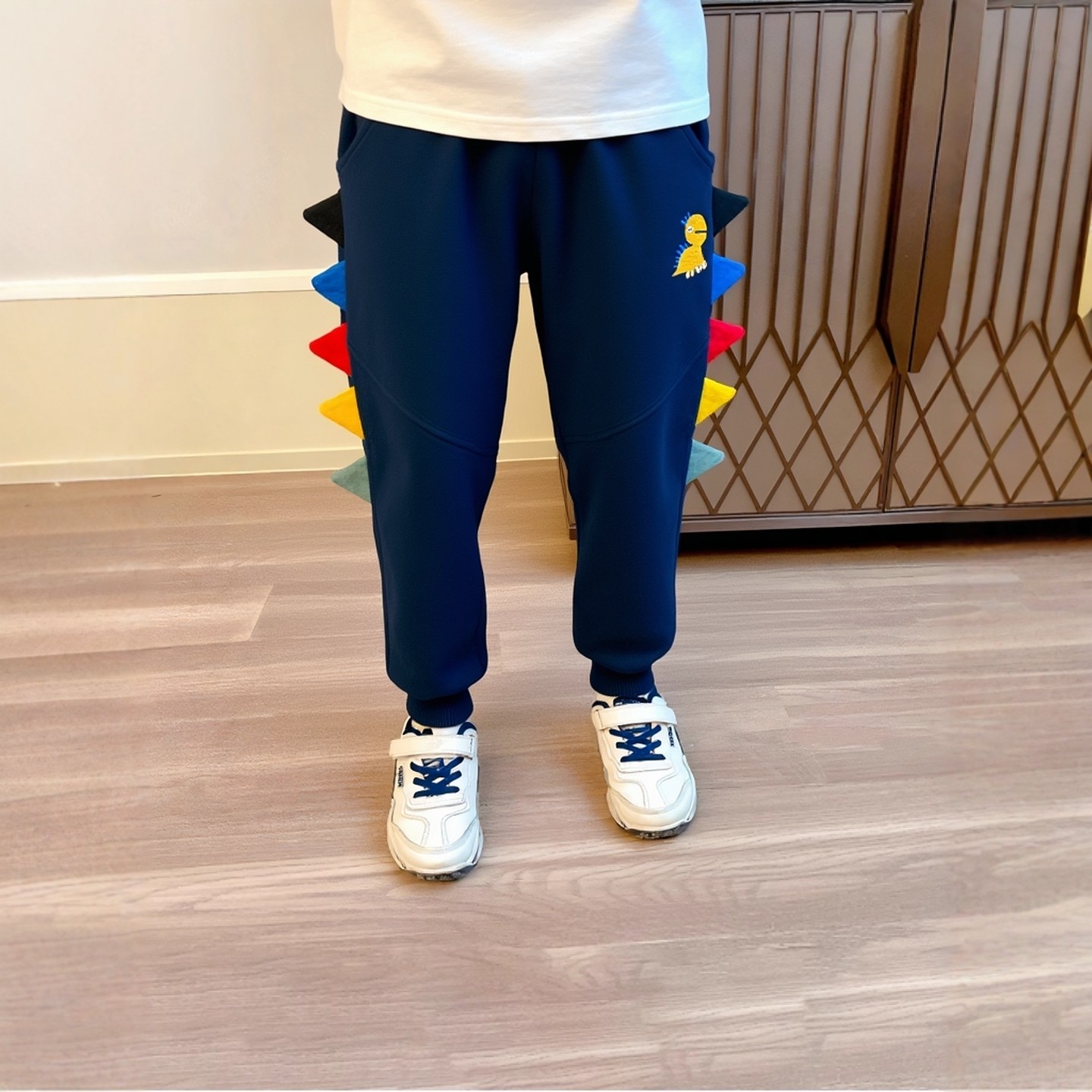 品牌童装韩版2026春装新款儿童裤子恐龙卡通男童纯棉毛圈运动长裤