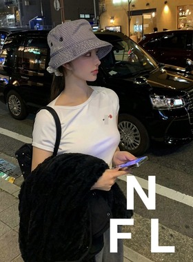 【NEW FOOLLAND】MM家海军风名媛风小帆船Logo一字领修身短袖T恤