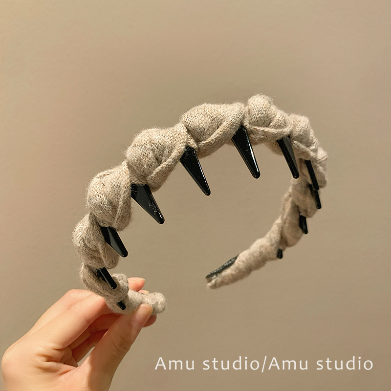 秋冬天质感米色麻花波浪发箍女气质增高颅顶带齿防滑头箍压发发卡