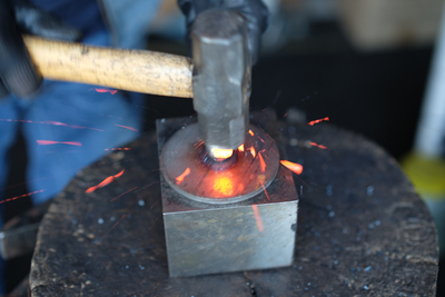 定制服务东际器物手工件 以锤为笔，锻铁成诗