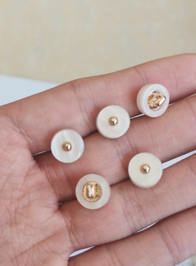 白色金珠光衬开衫珍珠树脂小纽扣子圆形百搭圆领针织男女精致雪纺