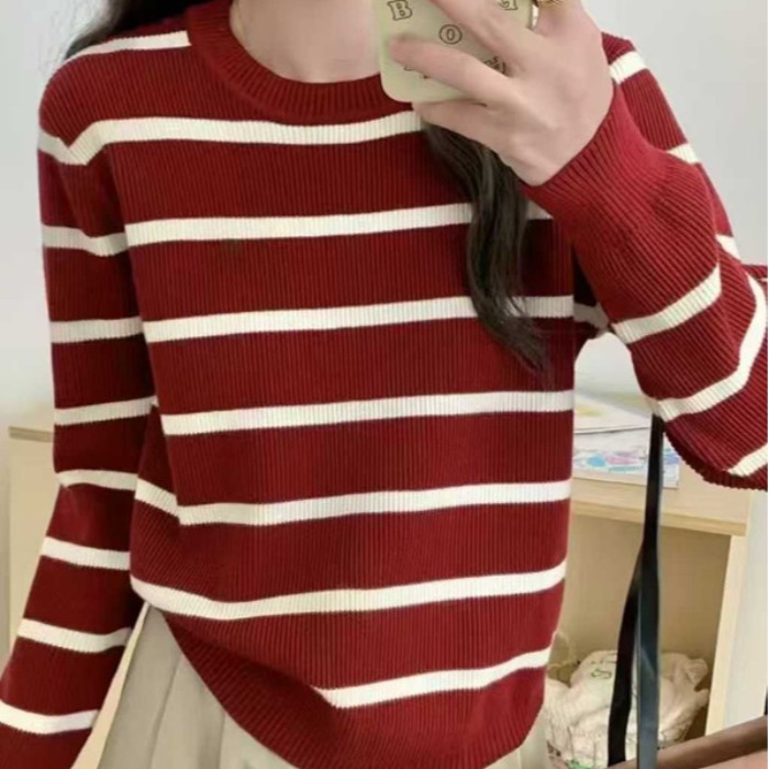 今年秋冬季流行的欧货女装条纹