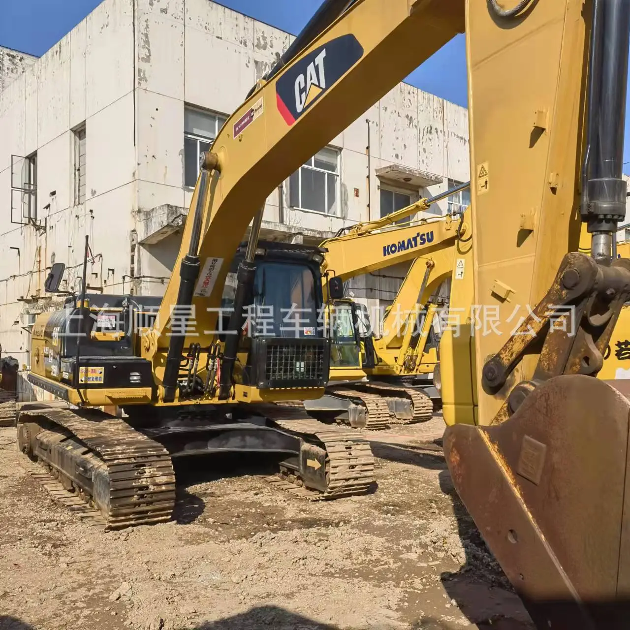 Used crawler excavator CAT326D hydraulic digger soil remover