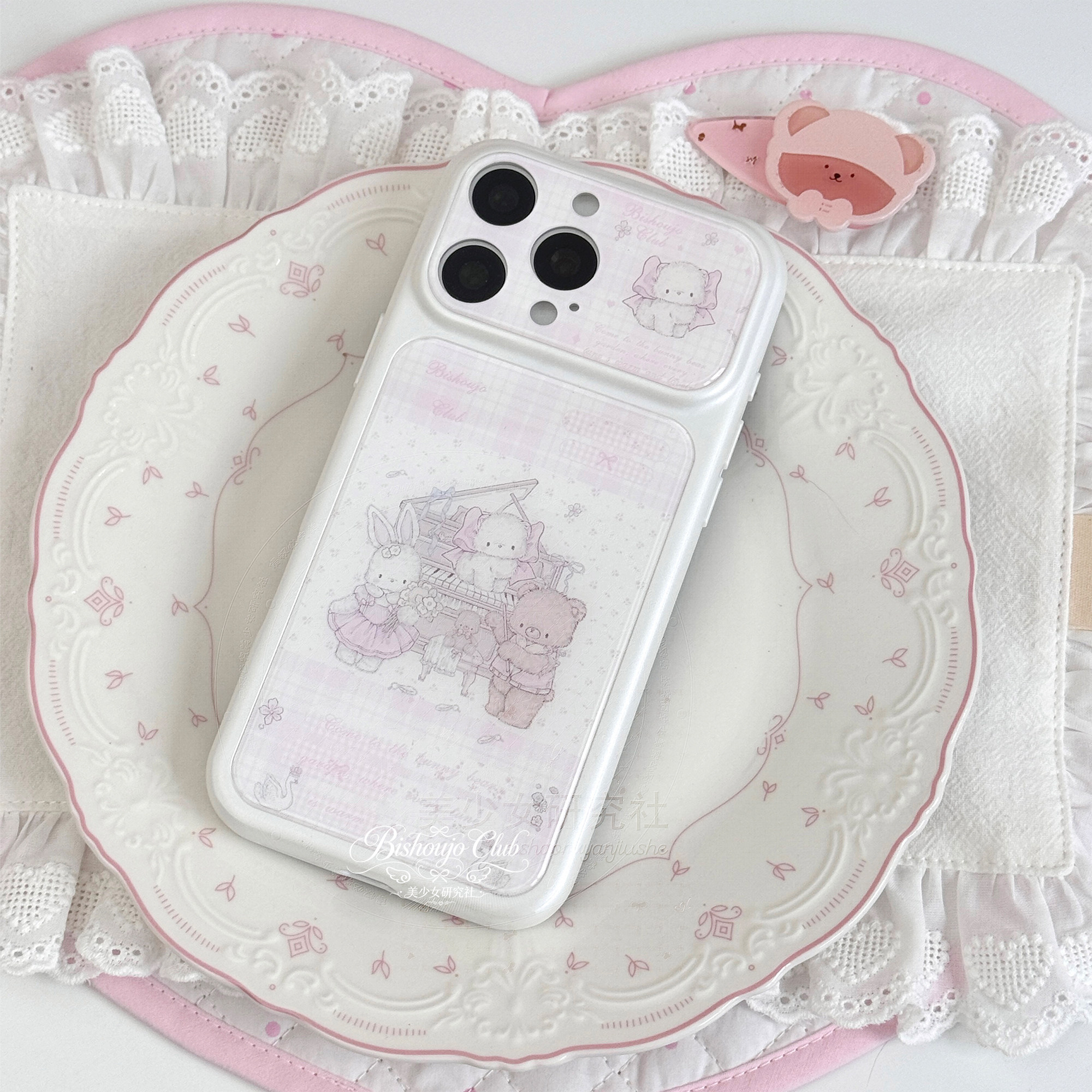 原创钢琴兔熊手机壳精孔亮面苹果可爱适用iphone17promax/16Pro