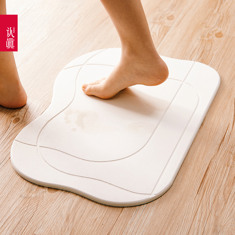 卫生间地垫认真硅藻泥