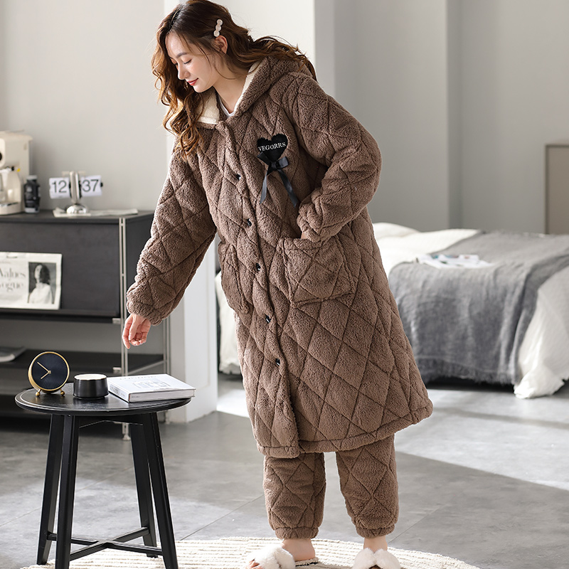 女士珊瑚绒夹棉睡袍加裤子套装