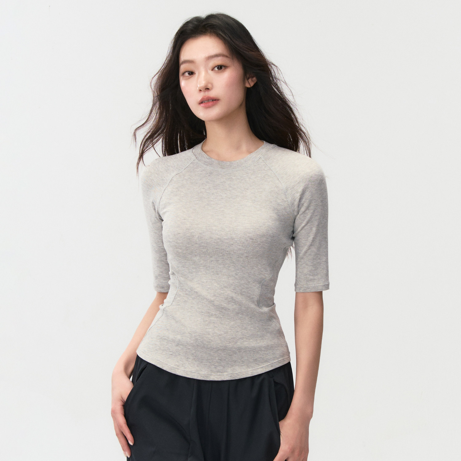 莱赛尔圆领健身运动上衣女户外跑步训练中长袖T恤短款修身瑜伽服