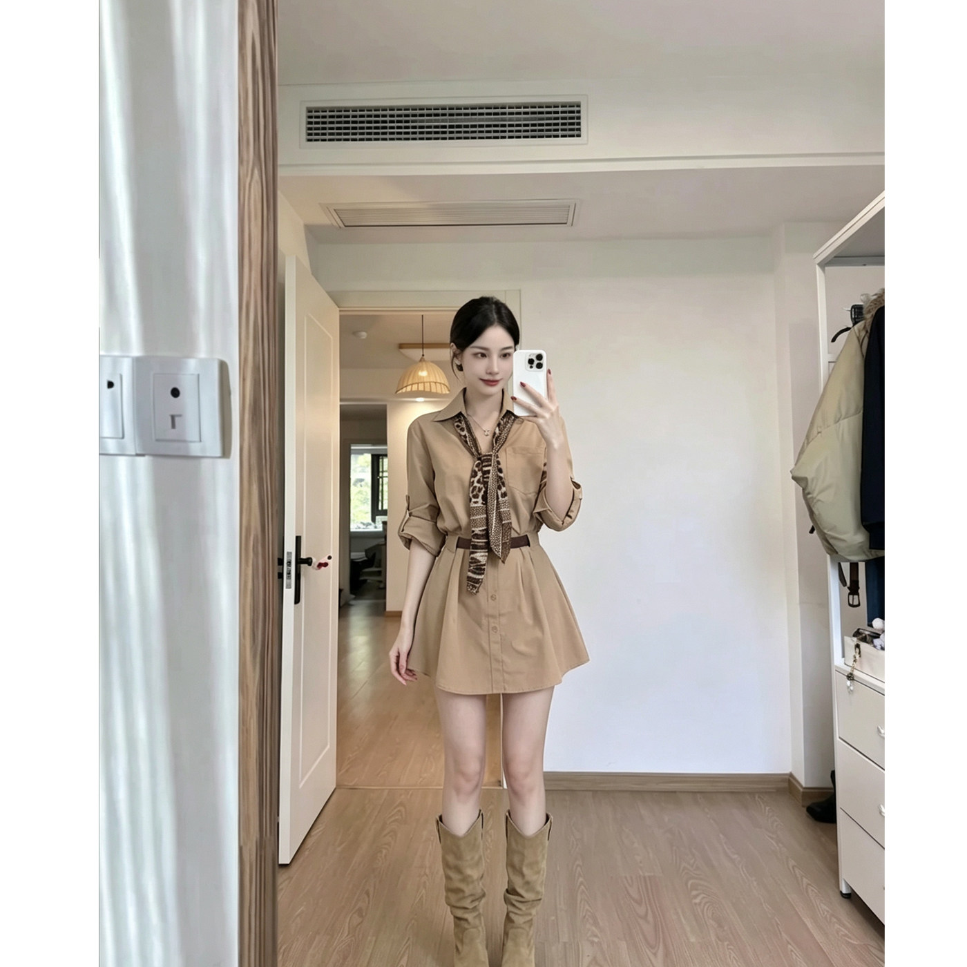法式气质翻领长袖衬衫连衣裙女秋收腰显瘦修身A字短裙配丝巾皮带