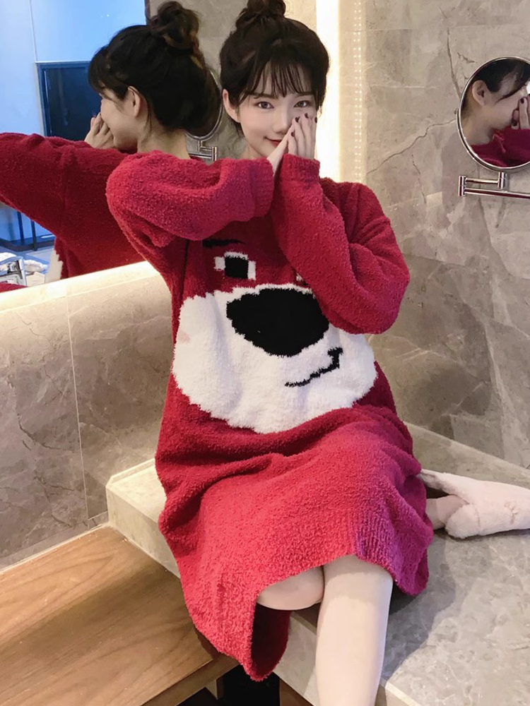 法兰绒家居服草莓小熊女