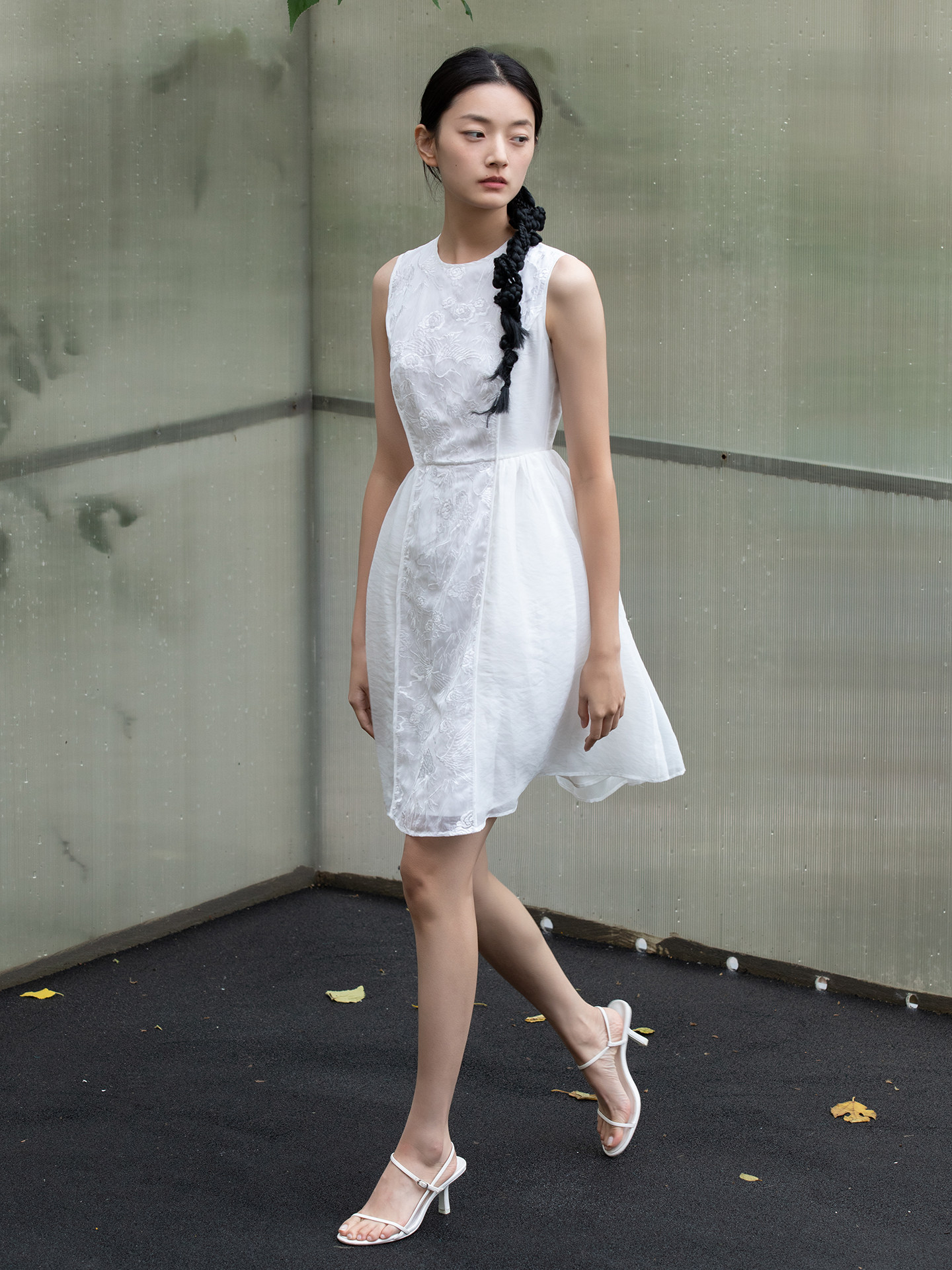 仙鹤蕾丝主题 | 轻盈 仙气 一个俏皮的小白裙