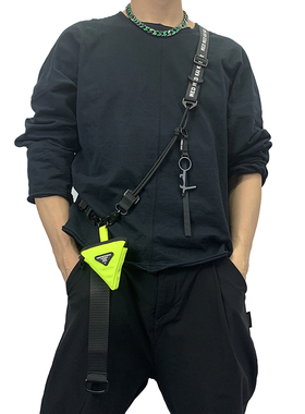 原创个性耳机包迷你斜挎小挂包日系街潮流钥匙零钱包数据线收纳包