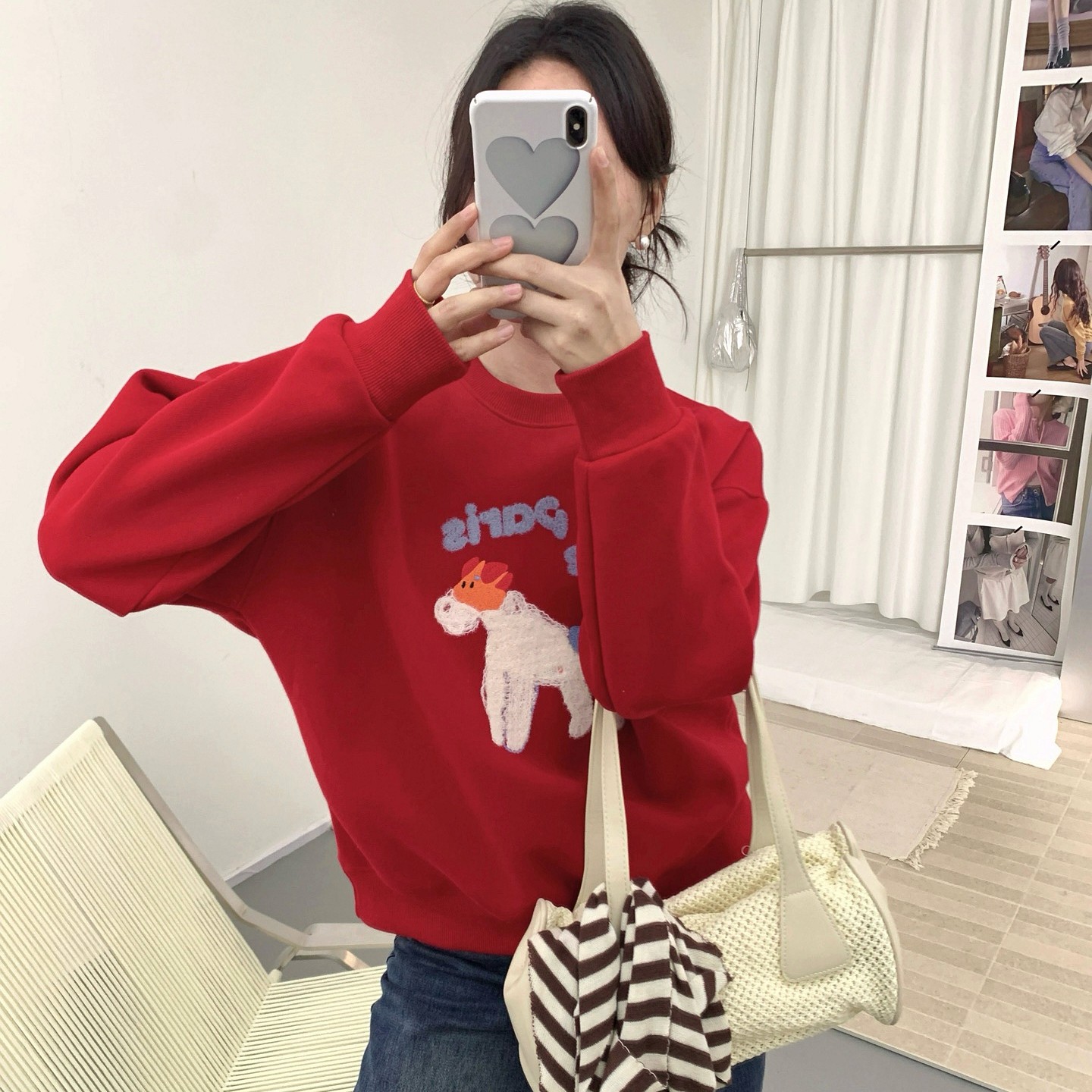 可爱风卡通撞色小马刺绣卫衣女红色圆领宽松套头长袖上衣2026春季