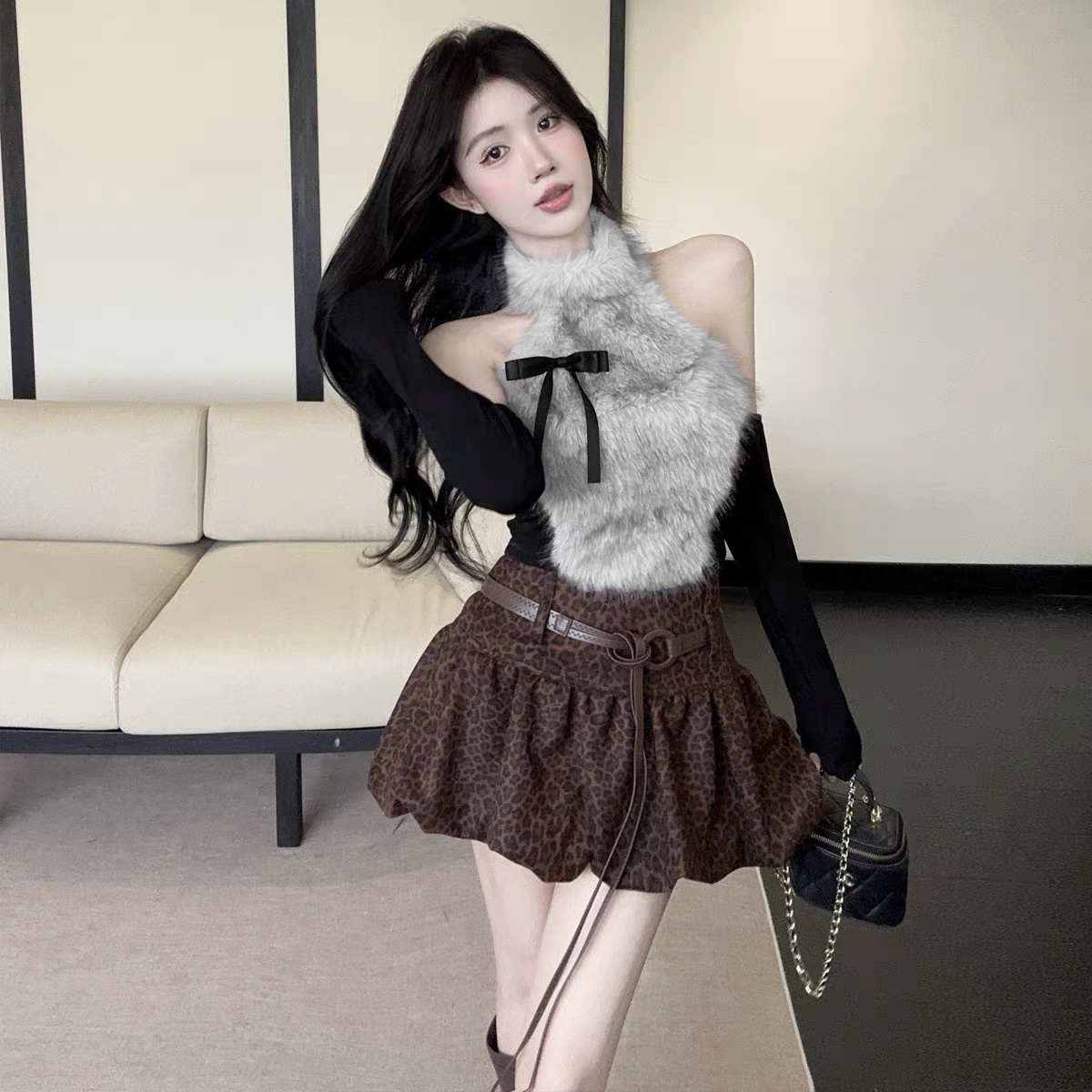 甜辣风毛毛挂脖背心内搭性感上衣