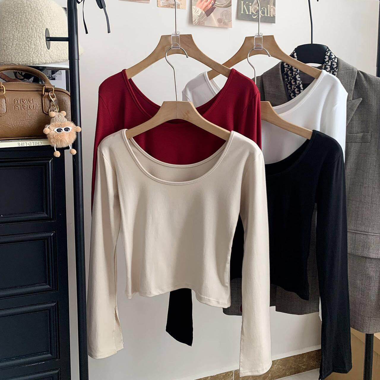 纯欲性感辣妹U领长袖T恤女秋冬内搭低领设计感修身显瘦打底衫上衣