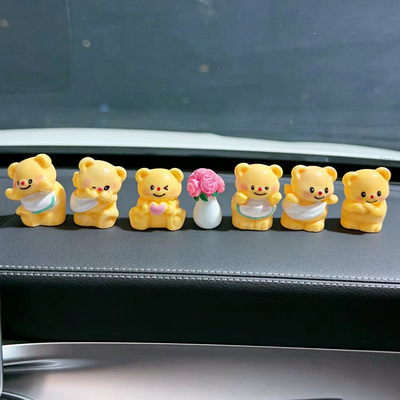 立体黄油小熊车载中控汽车减压摆件奶油胶DIY贴片微景观饰品配件