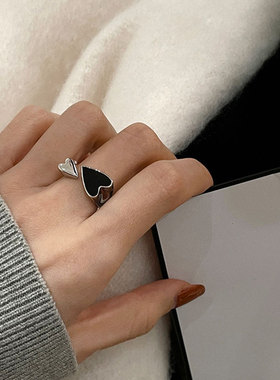 新款 韩式韩版黑色爱心戒指女2021年潮轻奢小众精致食指戒可调节
