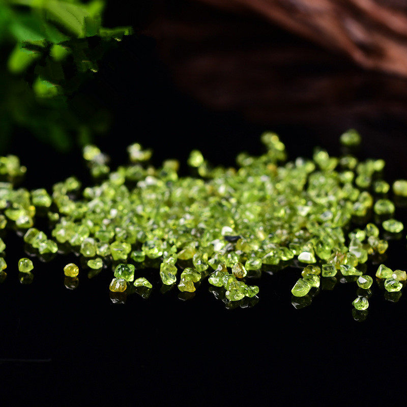 天然橄榄石碎石水晶消磁石粘贴装饰花瓶花盆栽水族鱼缸造景底砂图片
