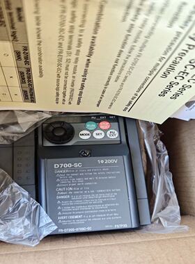 变频器 FR-D720S-070SC-EC ，未使用