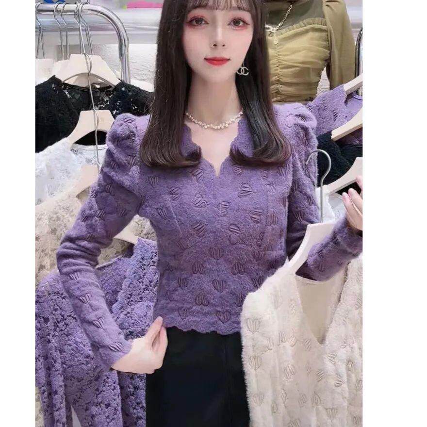 法式v领蕾丝性感长袖打底衫女秋冬款独特爱心保暖修身小衫上衣潮