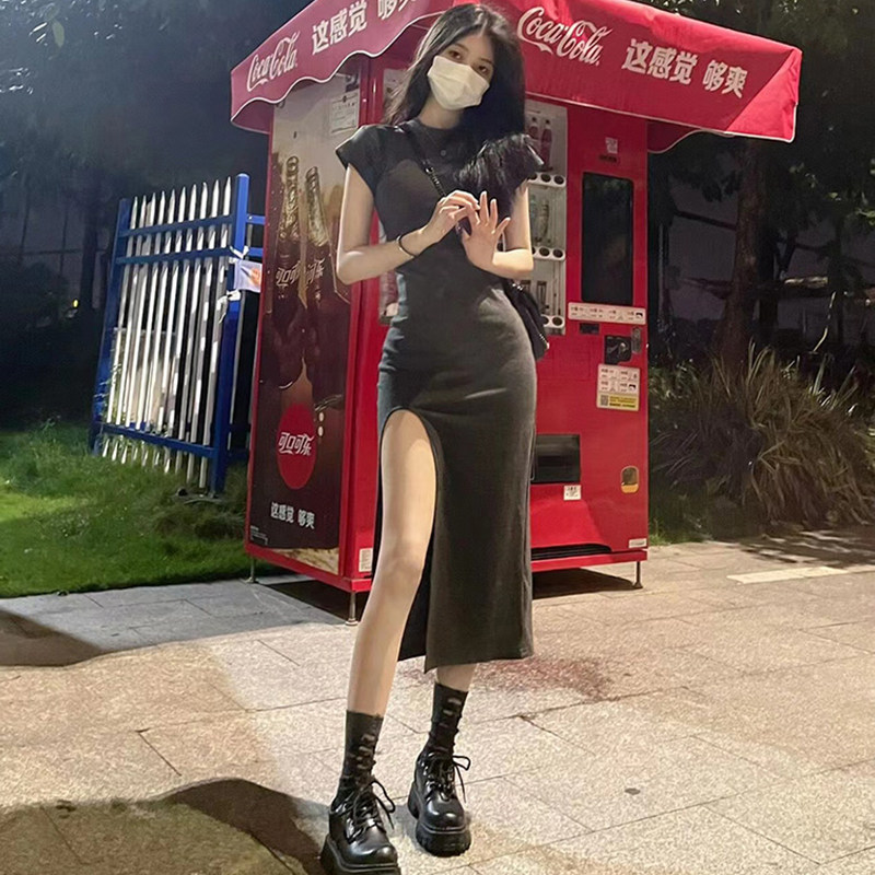 辣妹高级感开叉包臀裙女
