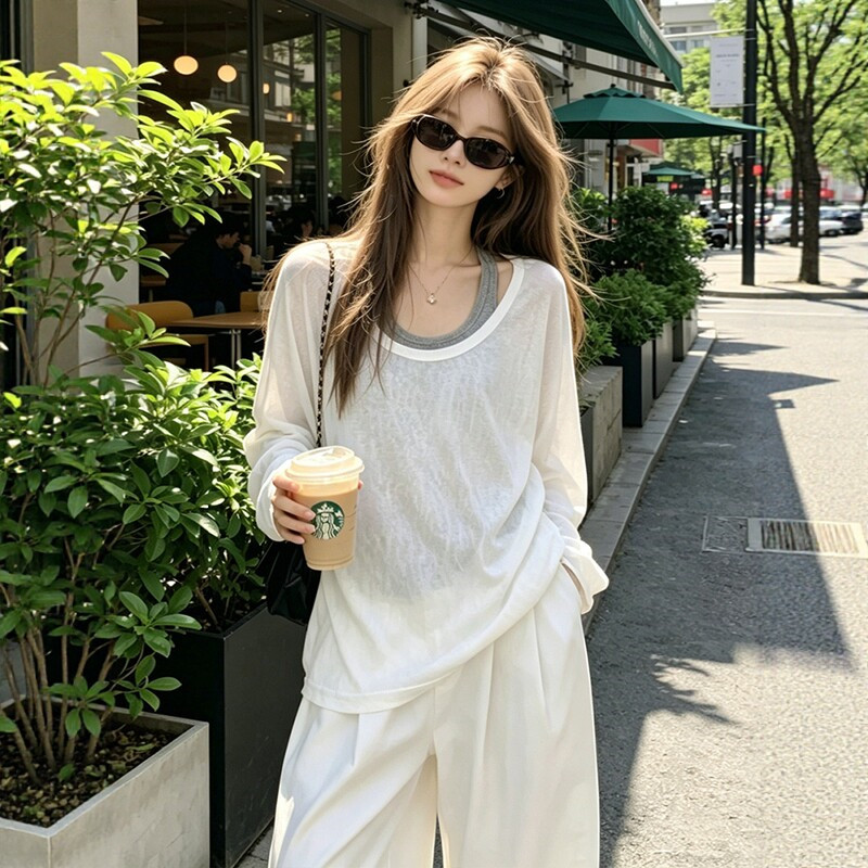 慵懒白色假两件u领长袖t恤女